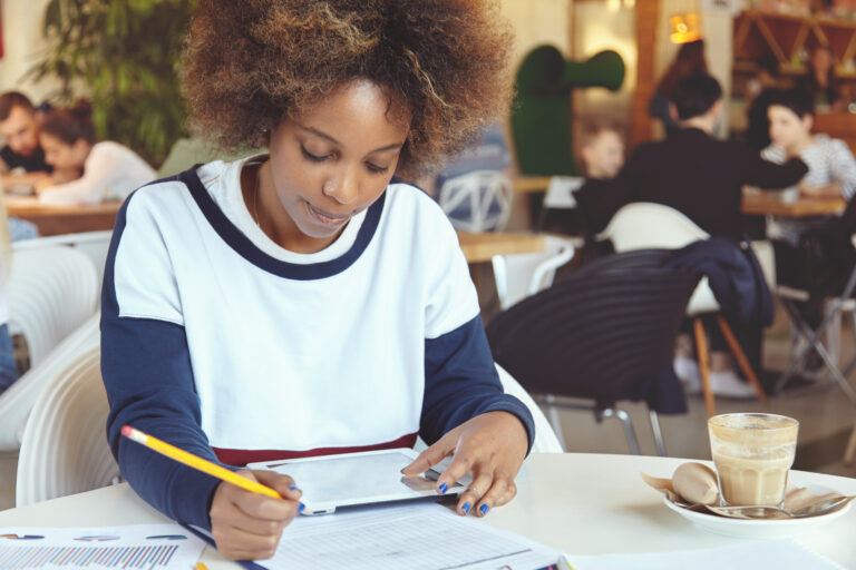 Scholarship Motivation Letter: Samples and Writing Guide for Nigerian Students